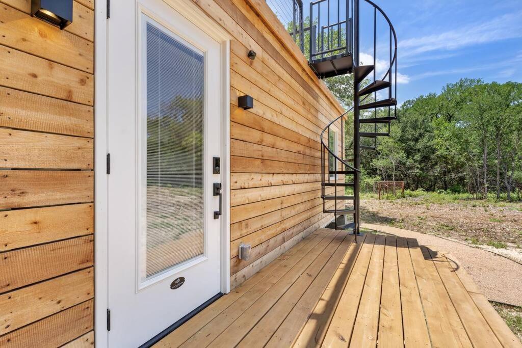 The Lonely Bull Luxury Container Home On 5 Acres Уедърфорд Екстериор снимка